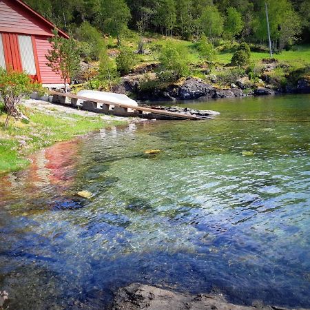 Holtarheim, Holidayhouse, Boat Included Eikefjord Bagian luar foto